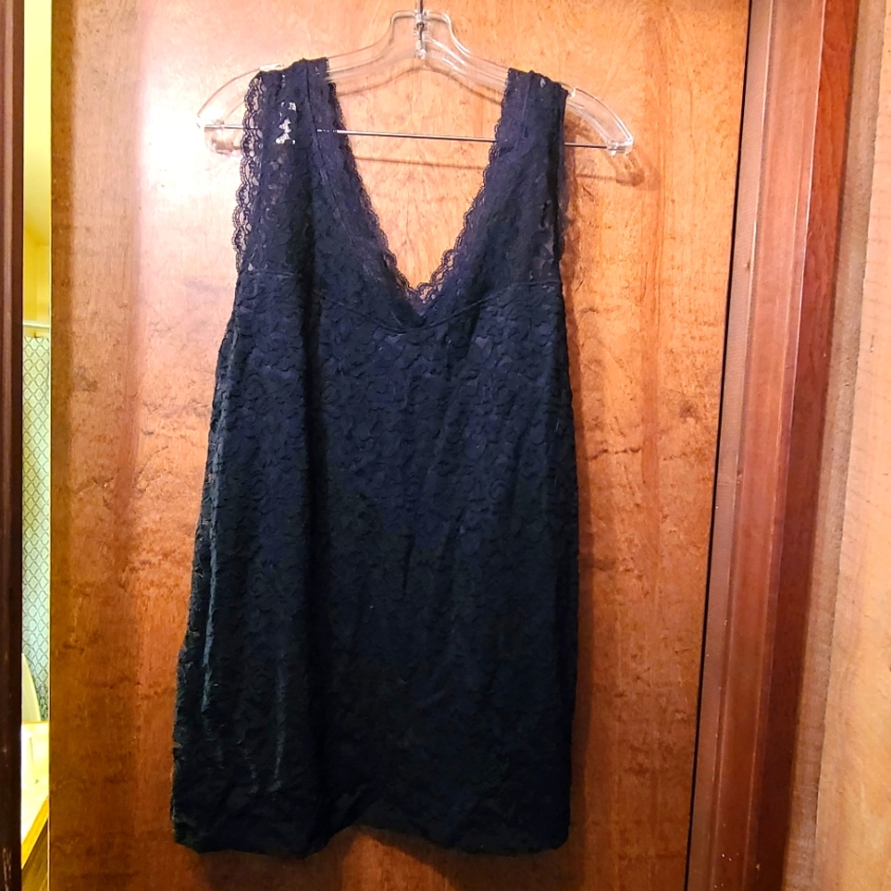 NWT Torrid Lace Sleevless Top